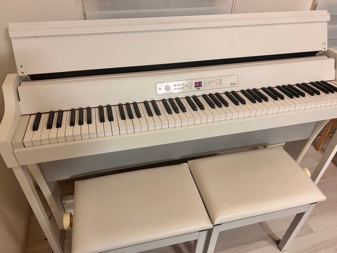 KORG G1 Air ホワイト デジタルピアノ 椅子２つ付き　[引き取り限定]