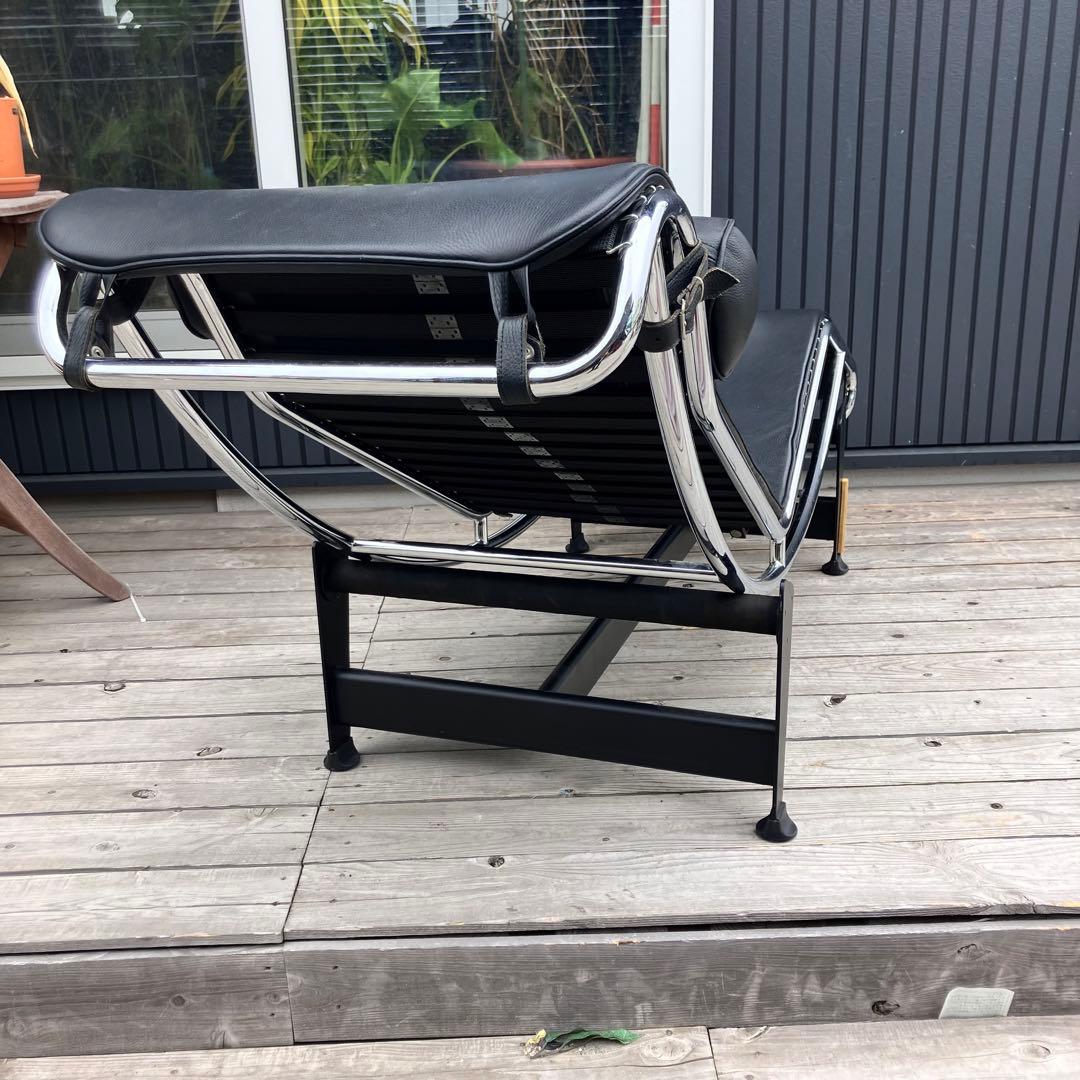 ル・コルビュジエ シェーズロング 本革 LC4 リクライニングソファ ベッド