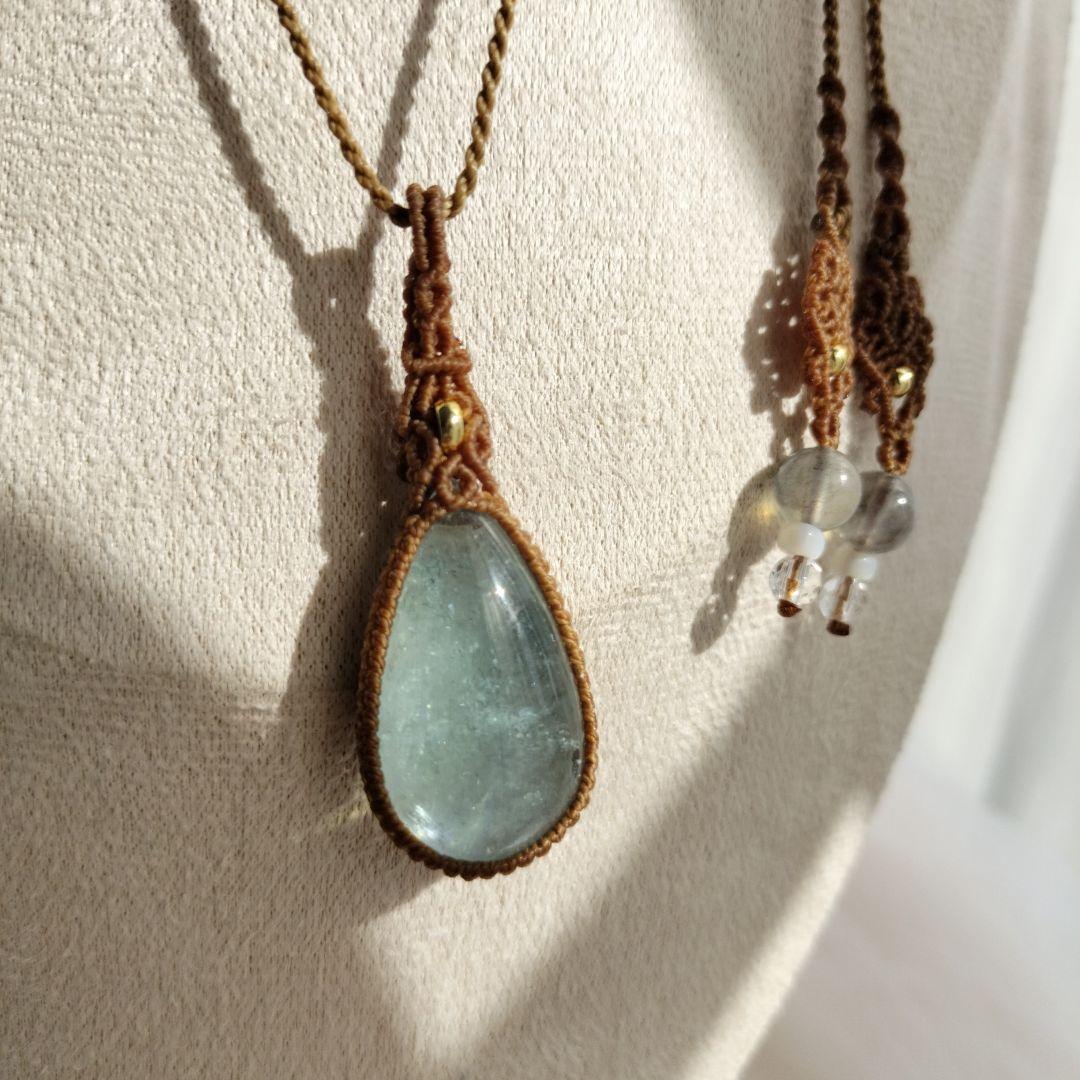 アクアマリン　マクラメ編みネックレス
