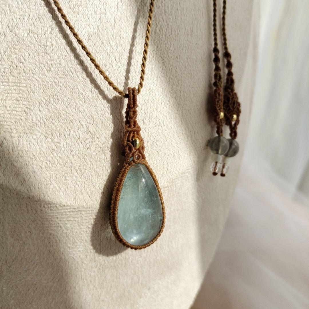 アクアマリン　マクラメ編みネックレス