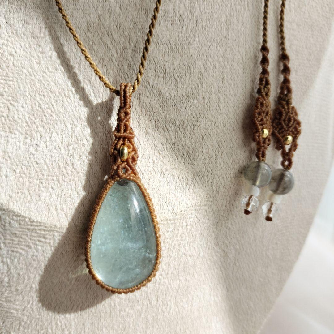 アクアマリン　マクラメ編みネックレス