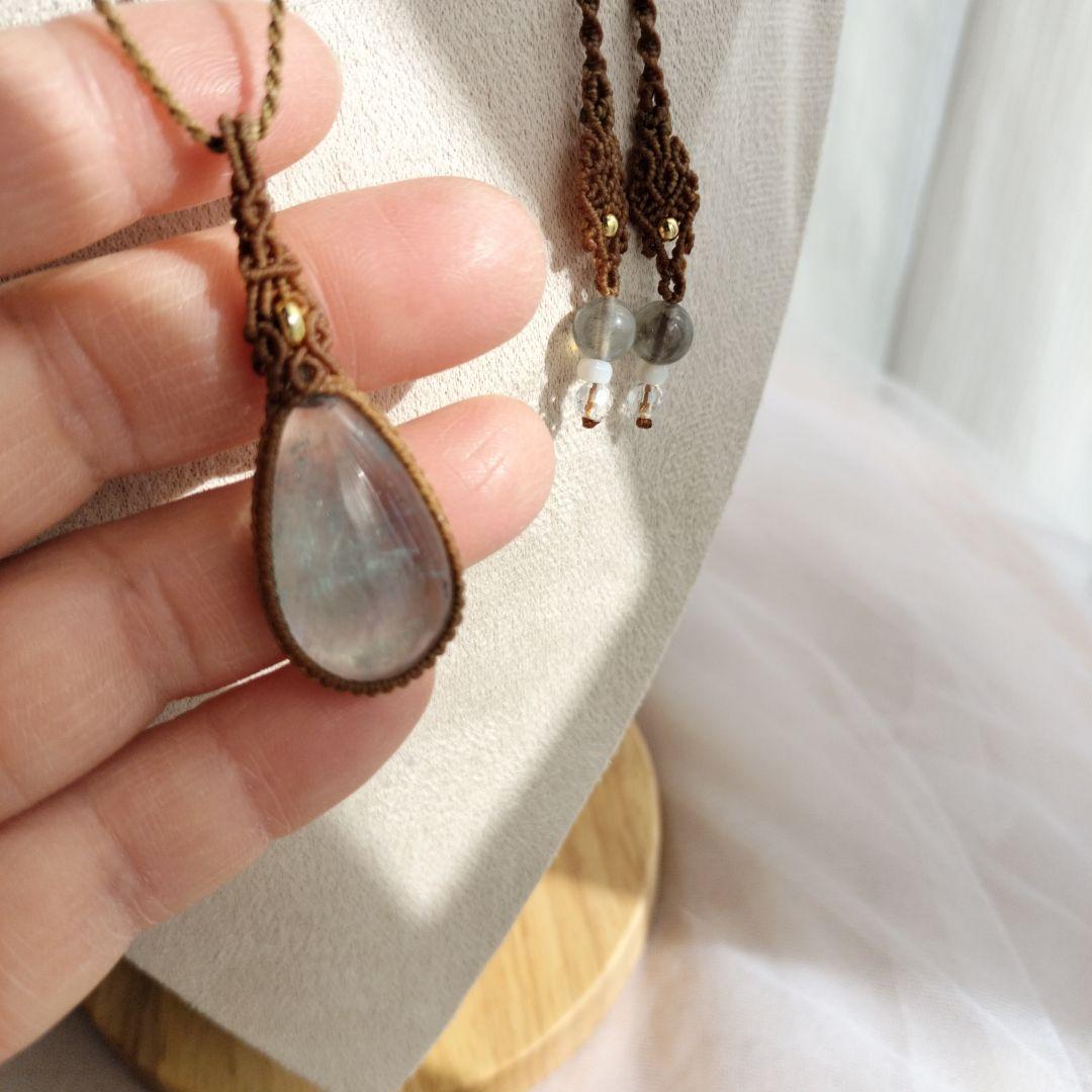 アクアマリン　マクラメ編みネックレス