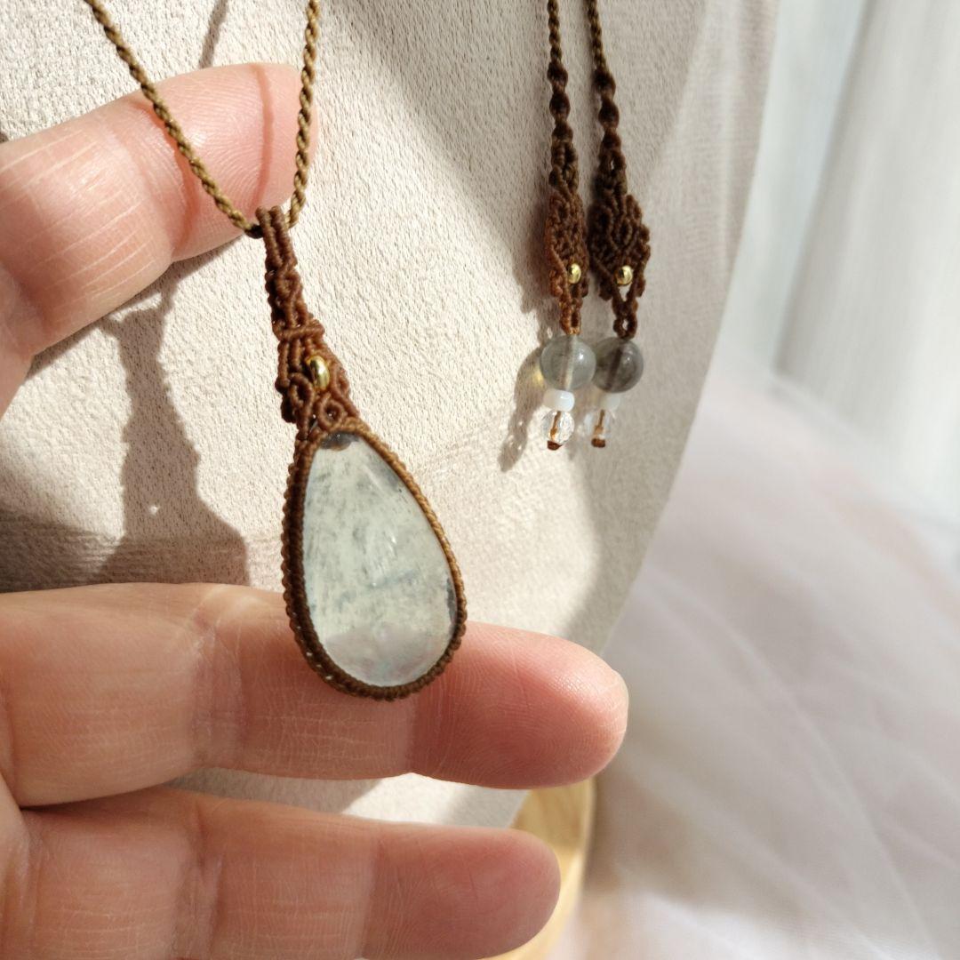 アクアマリン　マクラメ編みネックレス
