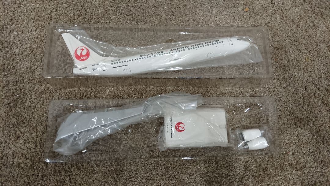 未組立 JAL JA303J ボーイング737-800 飛行機 模型