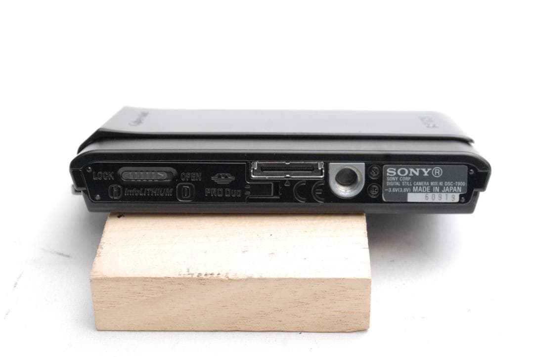 SONY CyberShot DSC-T900 (良品）