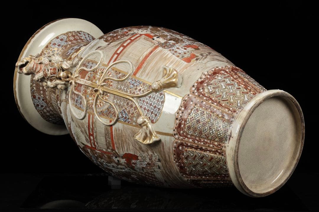 極上薩摩焼　薩摩　壺　古美術品獅子 香炉 飾壺 陶器 骨董 古美術 アート 花瓶