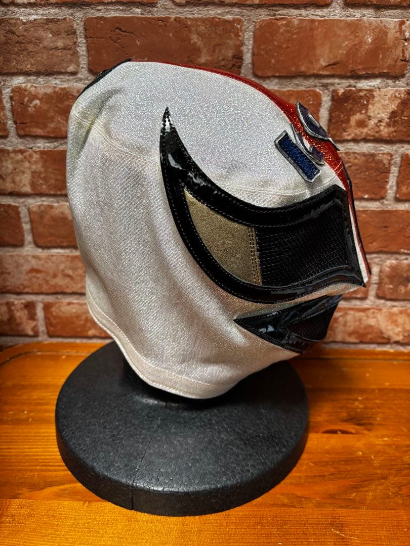 SHIMA製　桜庭和志　ストロングマシン　サクマシーン　ハーフタイプ　サイン入り