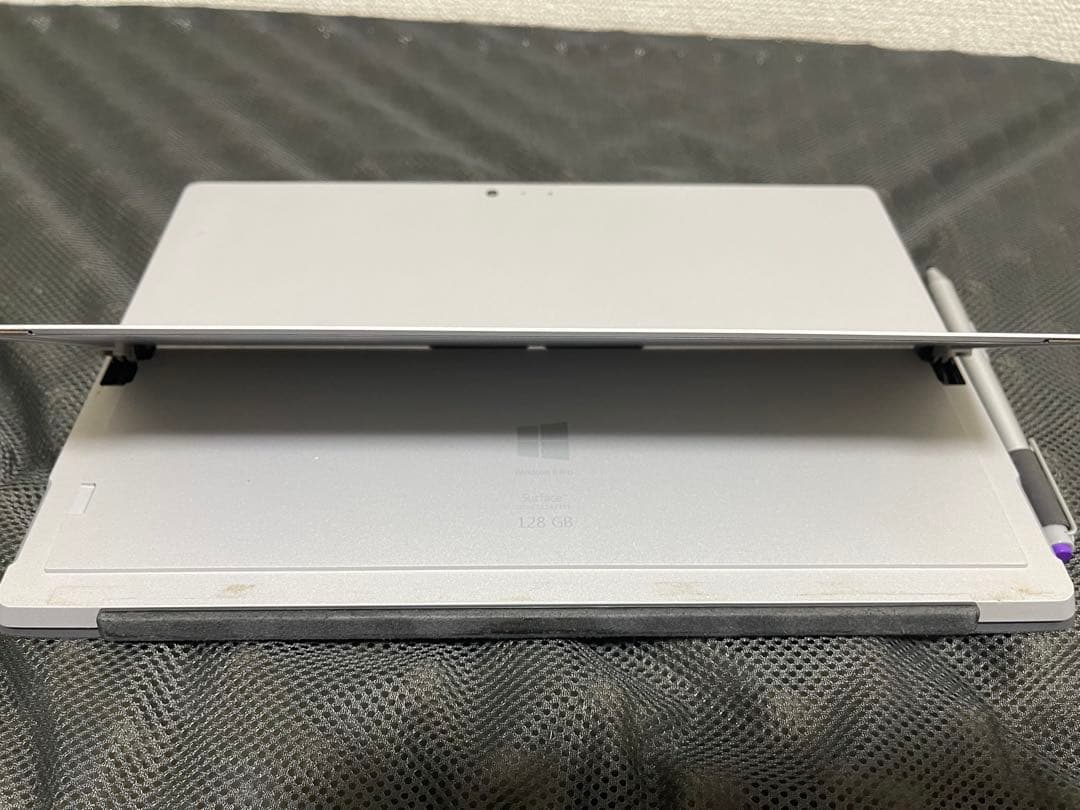 Microsoft Surface Pro 3 中古
