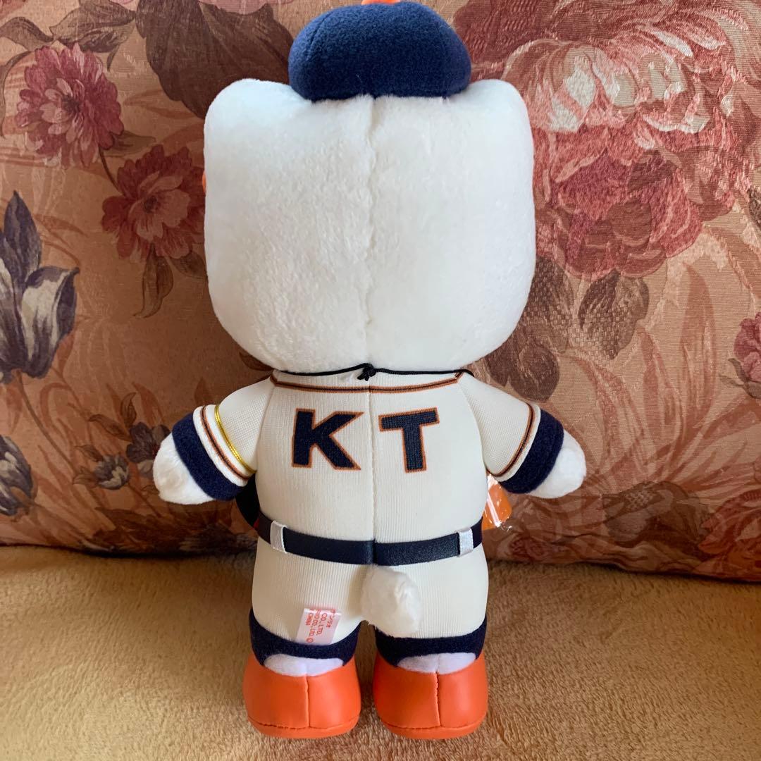 新品未使用　キティちゃん　コラボ　ジャイアンツ　読売ジャイアンツ　ぬいぐるみ