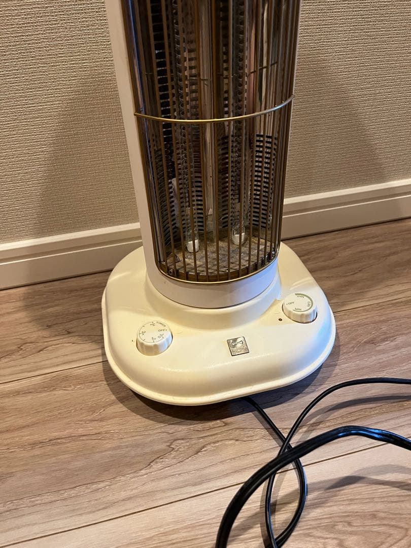 BRUNO カーボンヒーター 白　遠赤外線