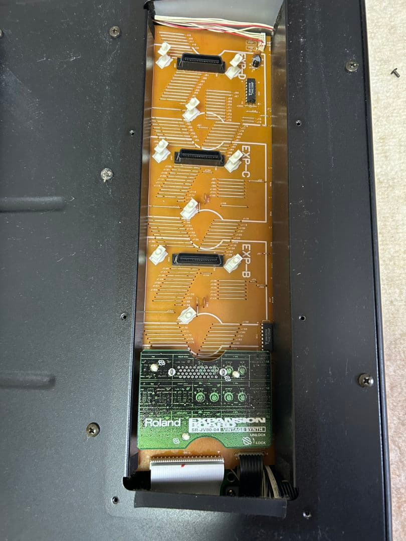 Roland シンセ XP-50「ジャンク品」ケース・エキスパンションボード付