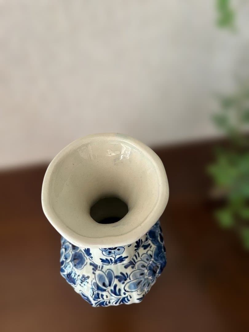 イギリス製　青と白の花柄 陶器製フラワーベース　手書き　高さ28cm