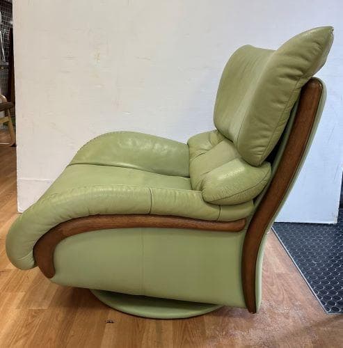 J【中古品】カリモク 一人掛けソファ 回転式　ワンランク上の座り心地♪