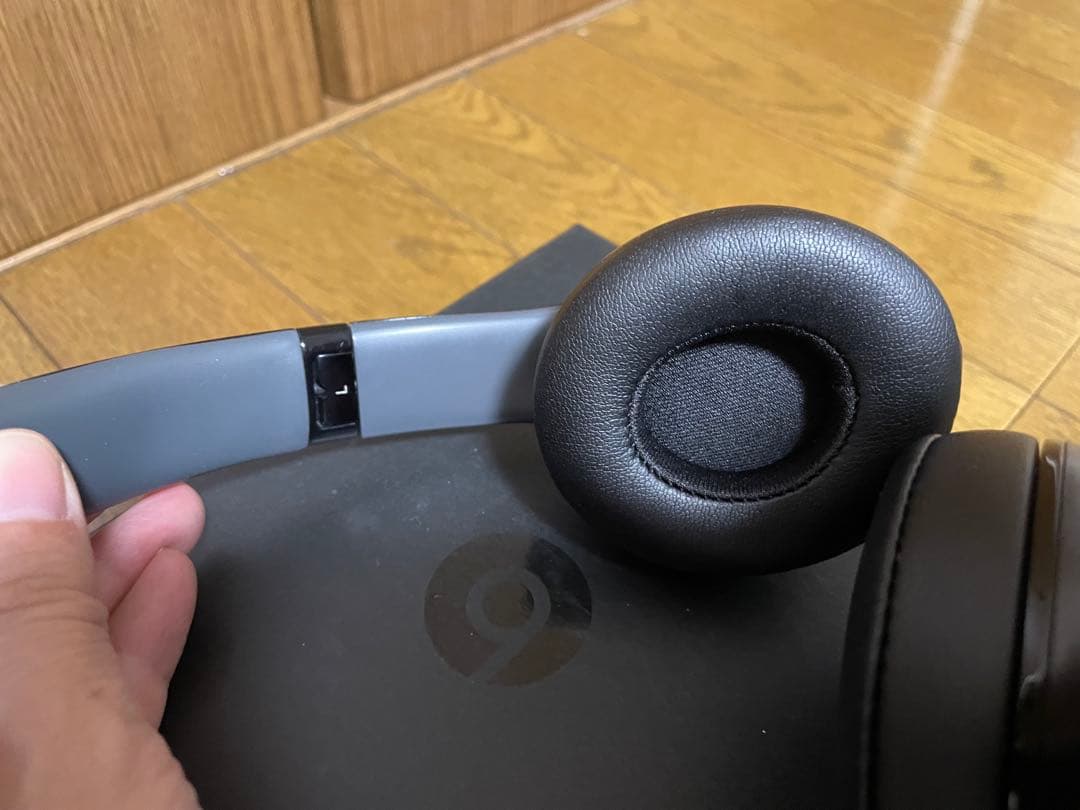 Beats Solo 2 Wireless ブラック