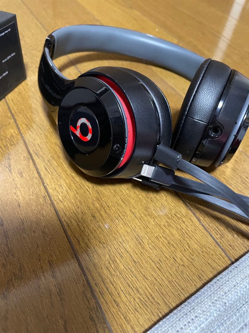 Beats Solo 2 Wireless ブラック