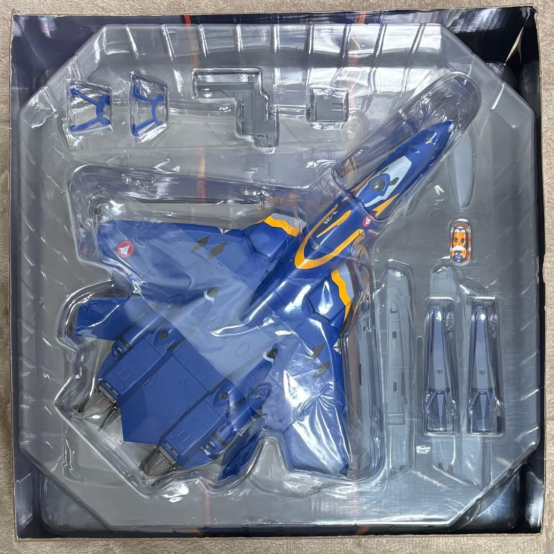 やまと マクロスプラス 1/60 完全変形YF-21