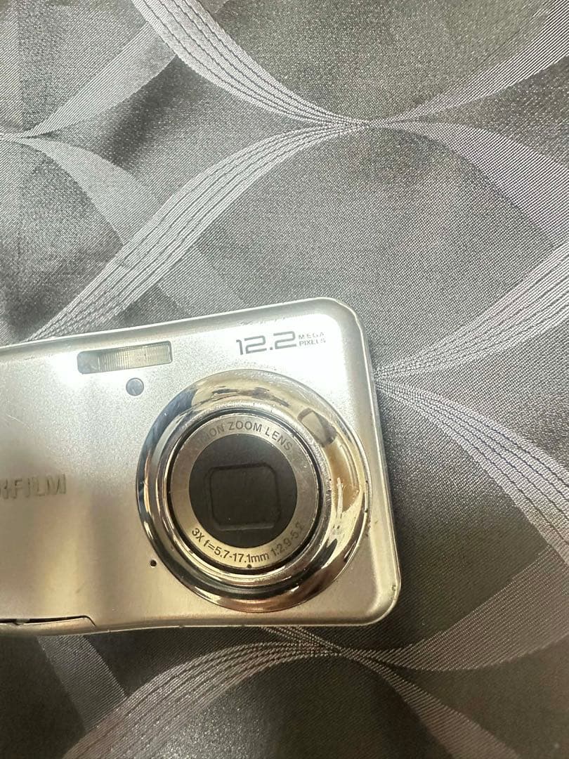 FUJIFILM 12.2メガピクセル デジタルカメラ