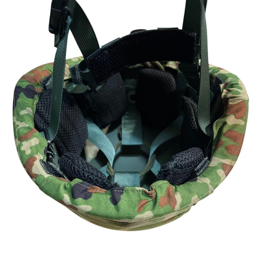 【美品】陸上自衛隊 88式鉄帽 レプリカ品 鉄帽覆い ゴム 4点顎紐