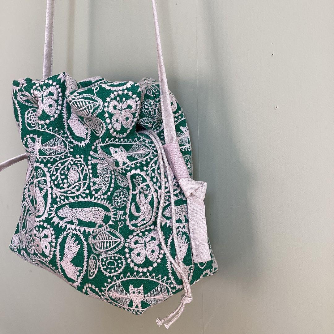 ミナペルホネンjungle reliefグリーンでエアリーポシェットハンドメイド