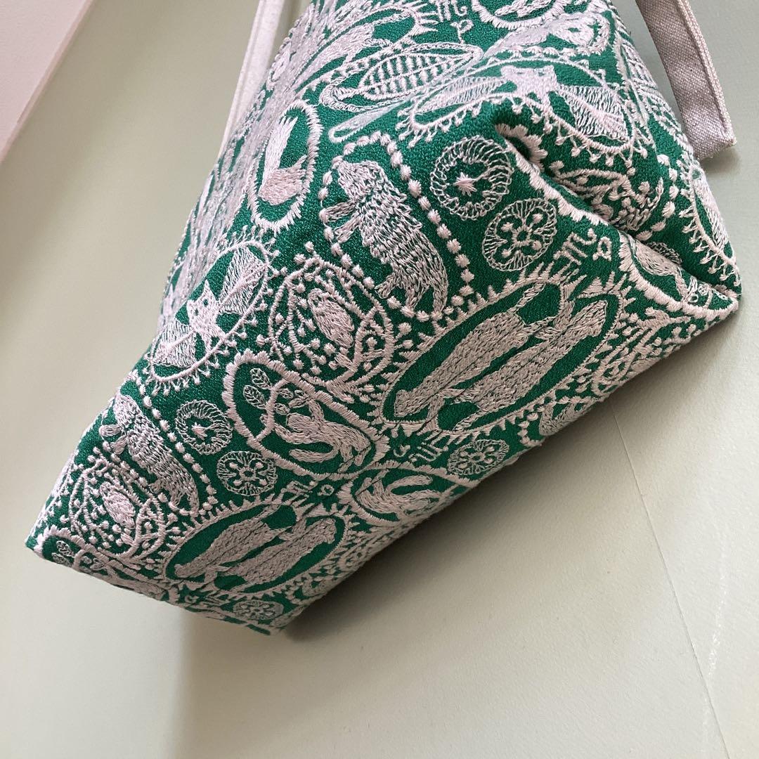 ミナペルホネンjungle reliefグリーンでエアリーポシェットハンドメイド