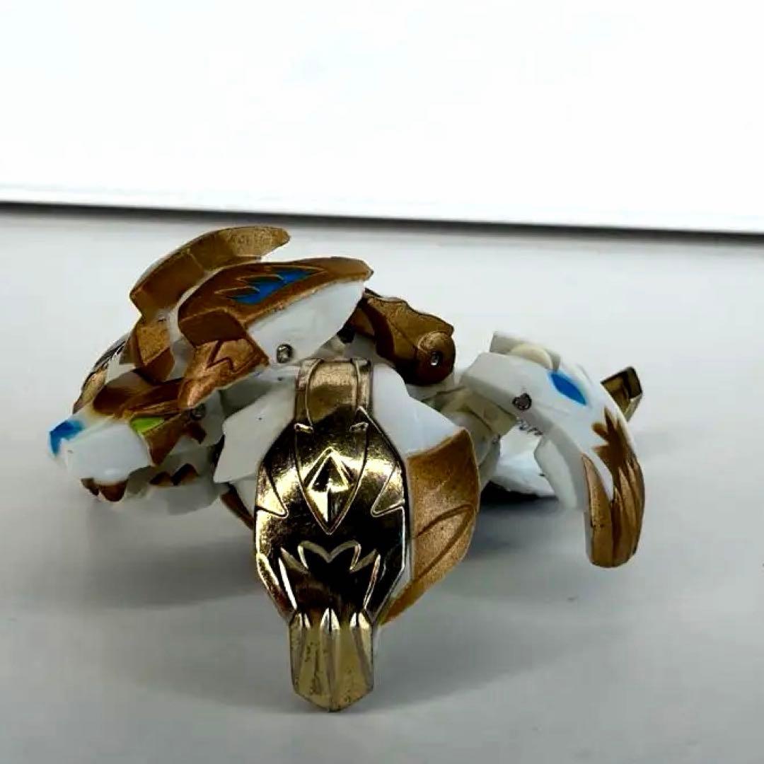 バトルスピリッツ ゴールド ホワイト フィギュア