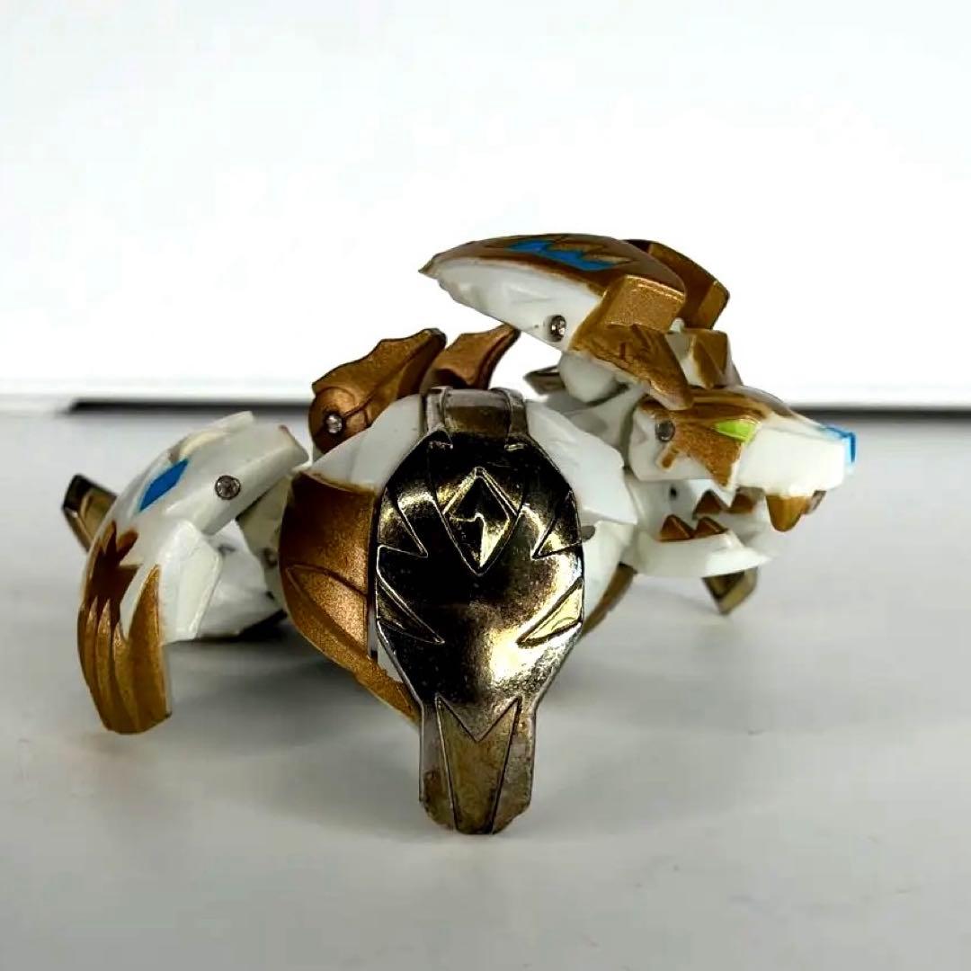 バトルスピリッツ ゴールド ホワイト フィギュア