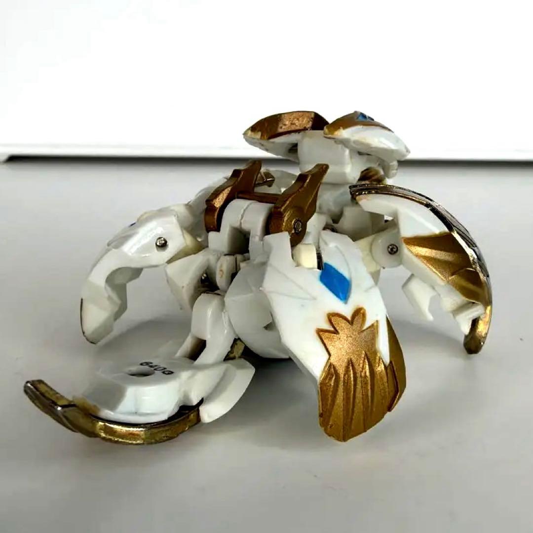 バトルスピリッツ ゴールド ホワイト フィギュア