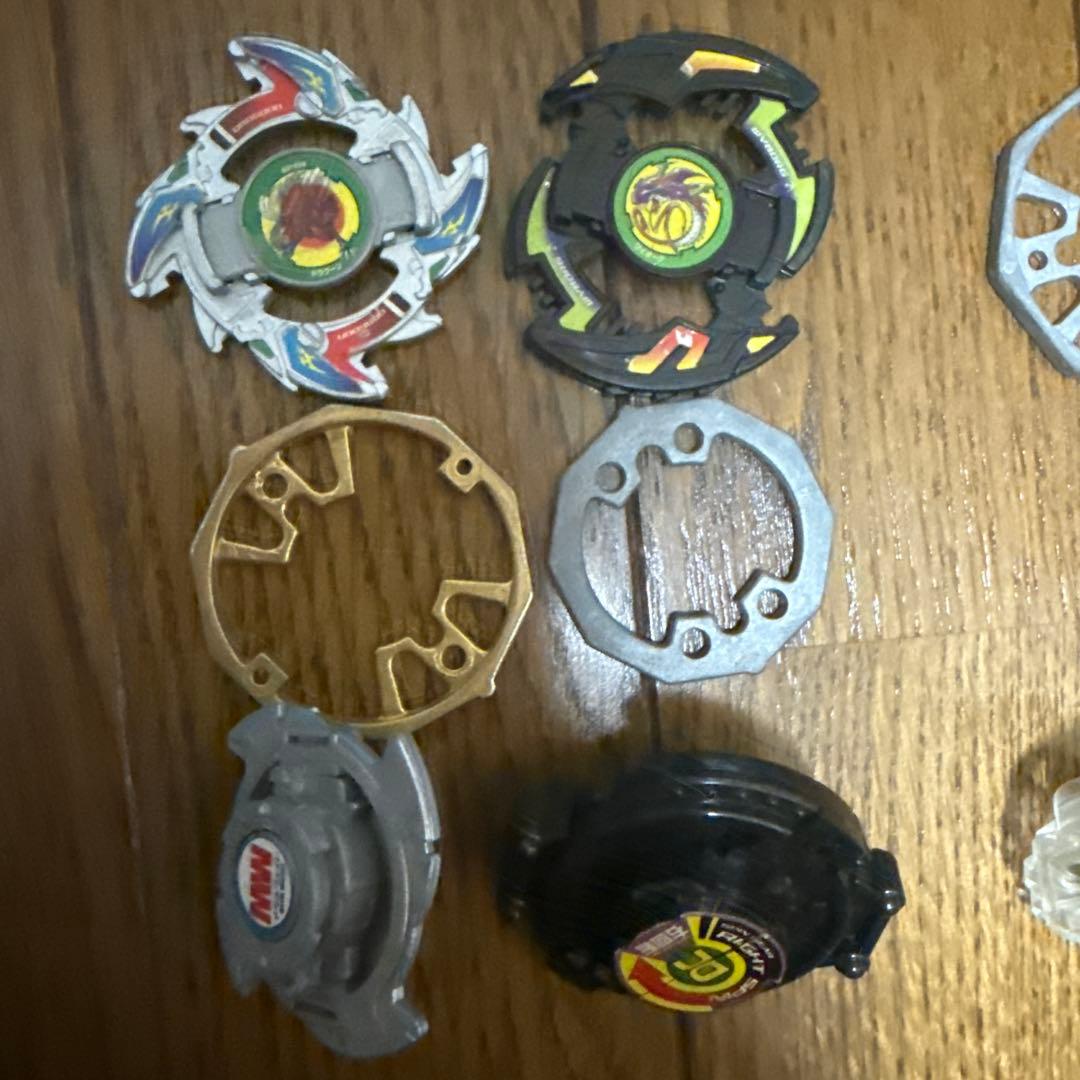 ベイブレード　状態悪いもの多いので説明文必読　　(箱は空箱)