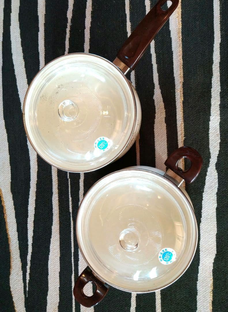 ♣４０年前のヴンテージ品⬛希少なエジリーホーローファミリーバニーシリーズ2鍋