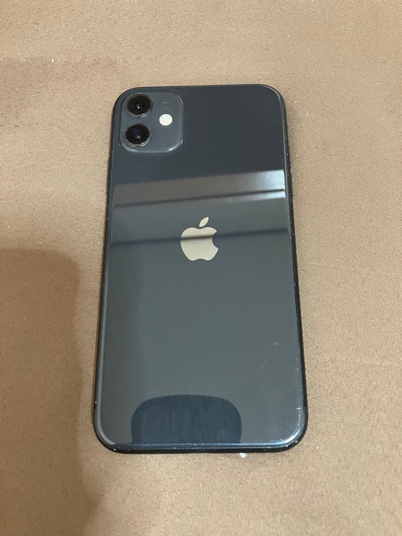 iPhone11 64ホワイト