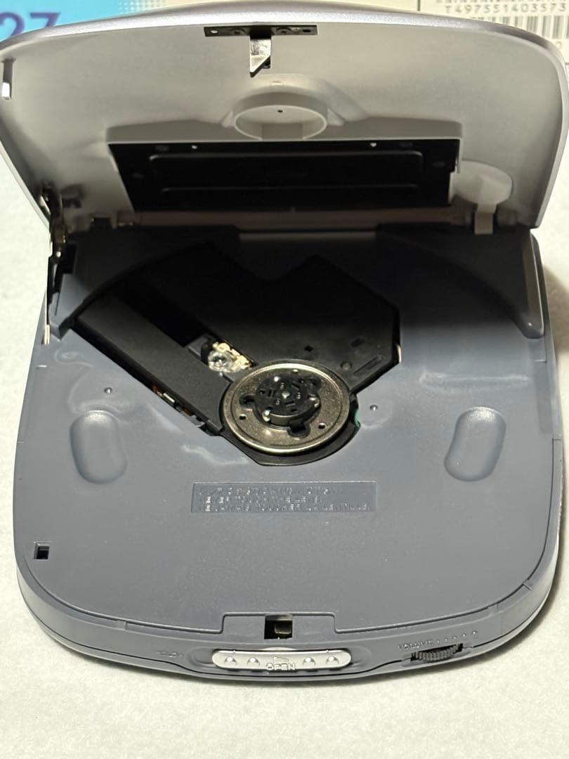 ほぼ未使用品　KENWOOD DPC-MP727 ポータブルCDプレーヤー