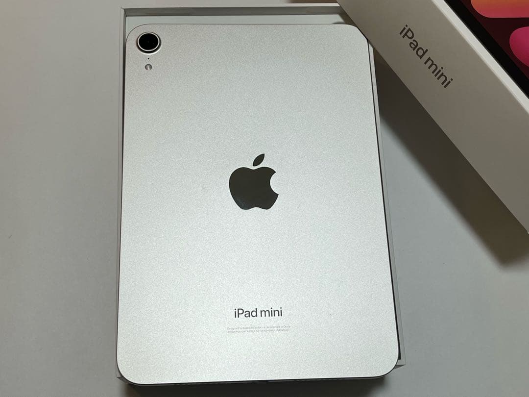 iPad mini A2993 2025年12月購入　スターライト