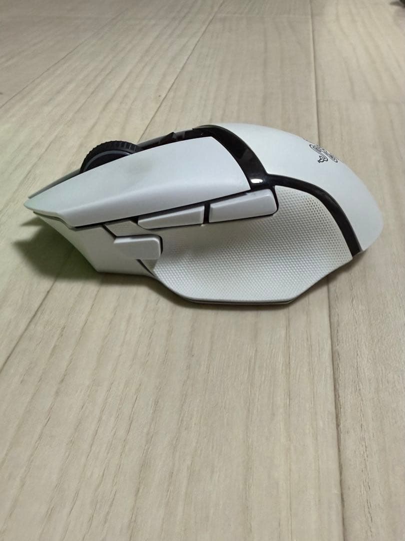 Razer Basilisk V3 Pro ホワイト