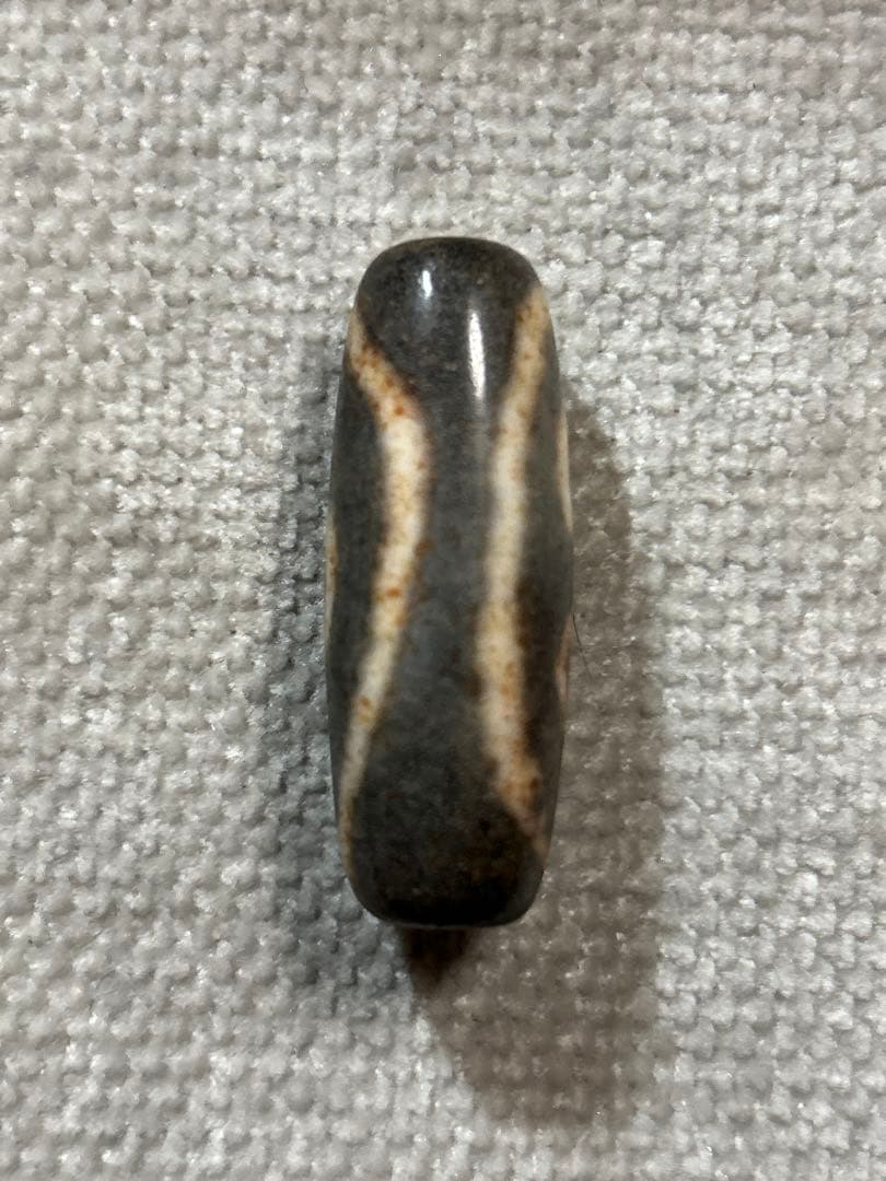 三眼天珠　オールドタイプ　アンティーク　／送料込　匿名発送／チベット　天珠