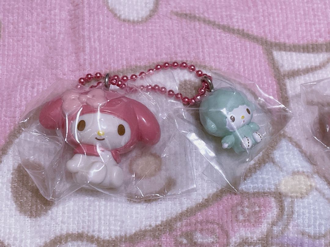 マイメロディ　ピアノちゃん　マスコットキーホルダー