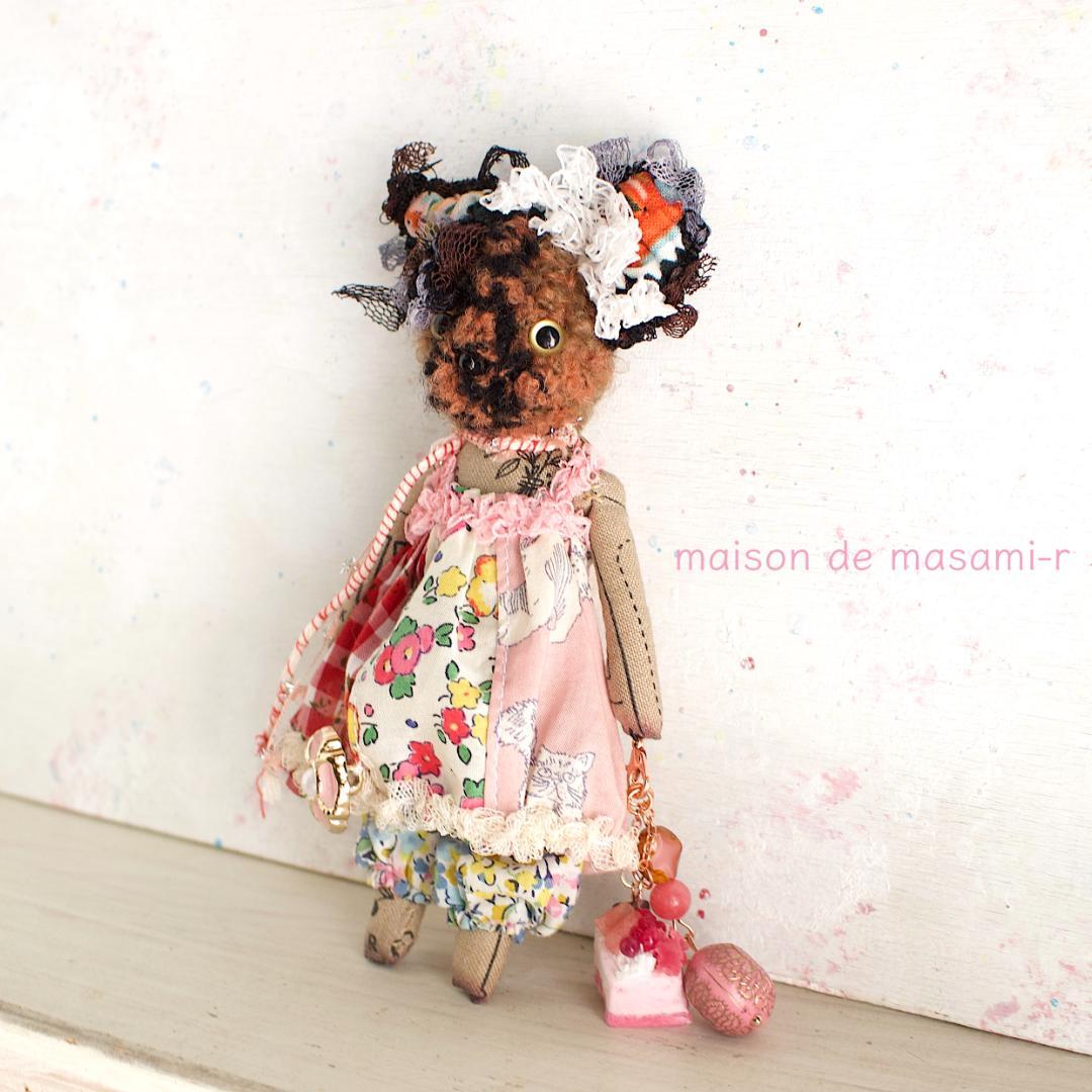 サビ猫のミニぬいぐるみ 14cm バックチャーム付き リバティ