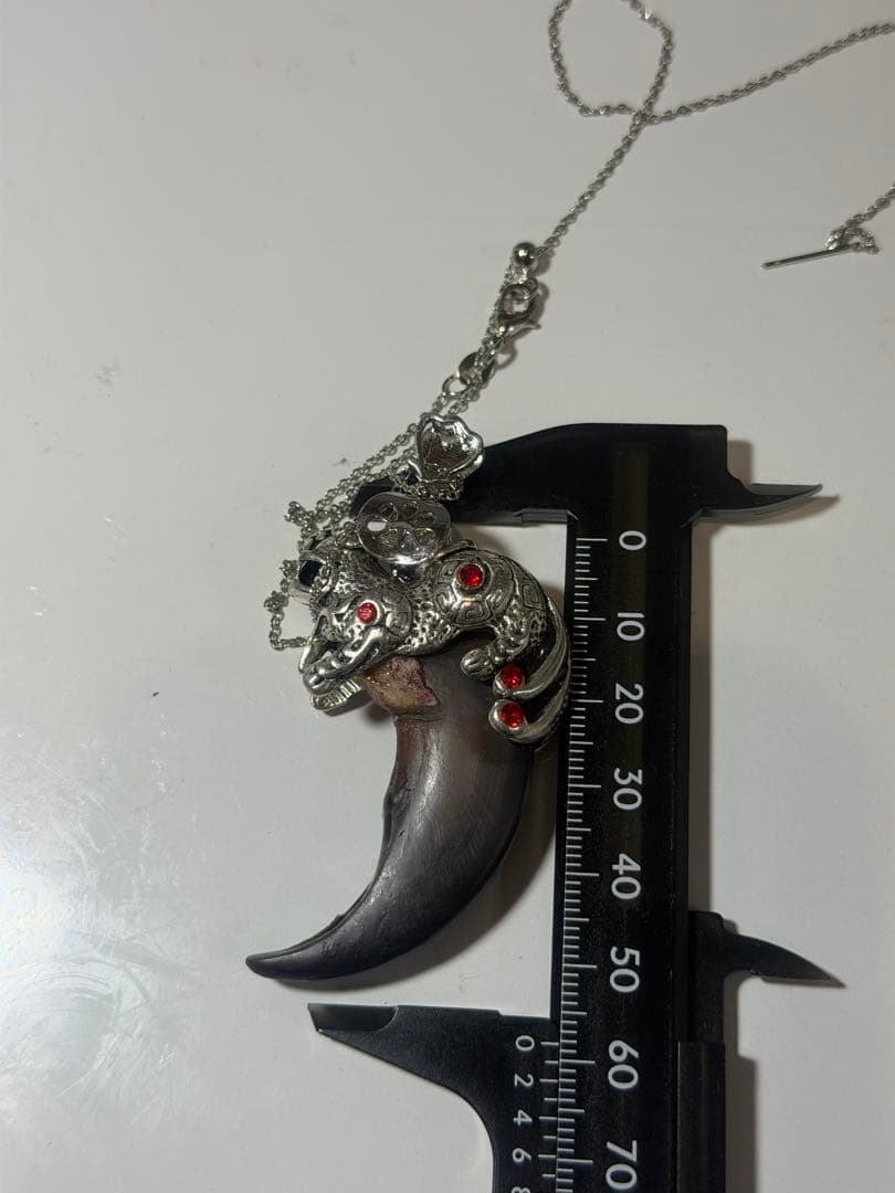 熊爪　爪　ツキノワグマ　ネックレス　キーホルダー　送料無料