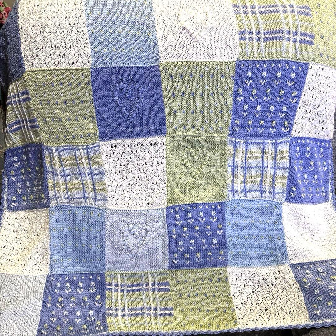 ハンドメイド　モチーフつなぎのブランケット