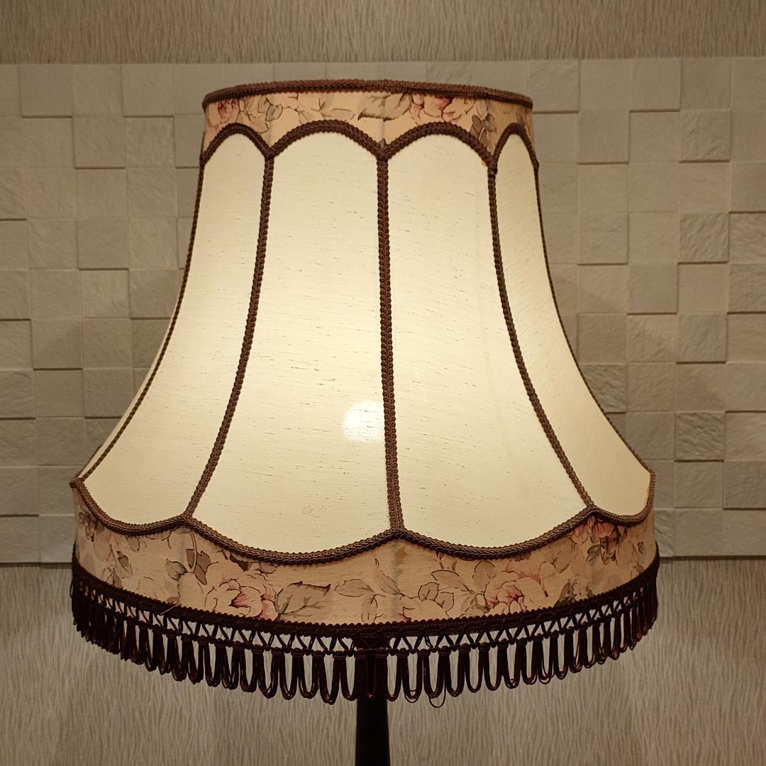 アンティーク　フロアランプ　オールウッドベース　花柄　フリンジ
