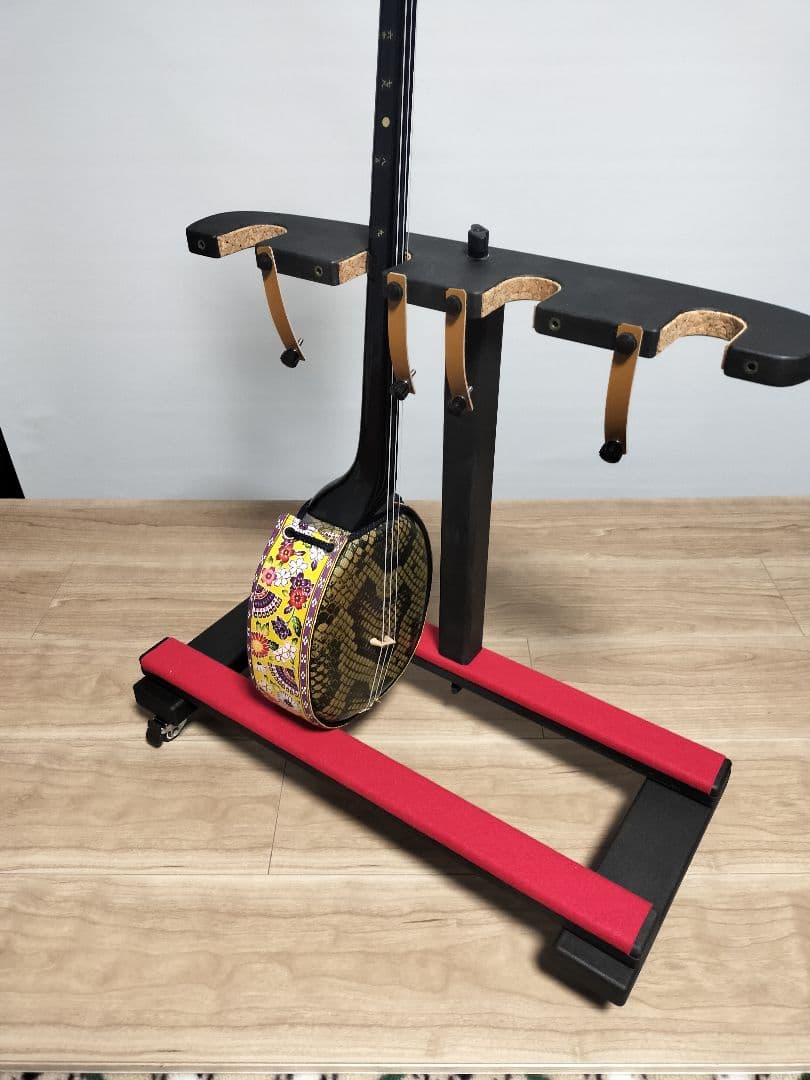 沖縄三線スタンド ４丁用（三線/ウクレレ／ギタレレ）