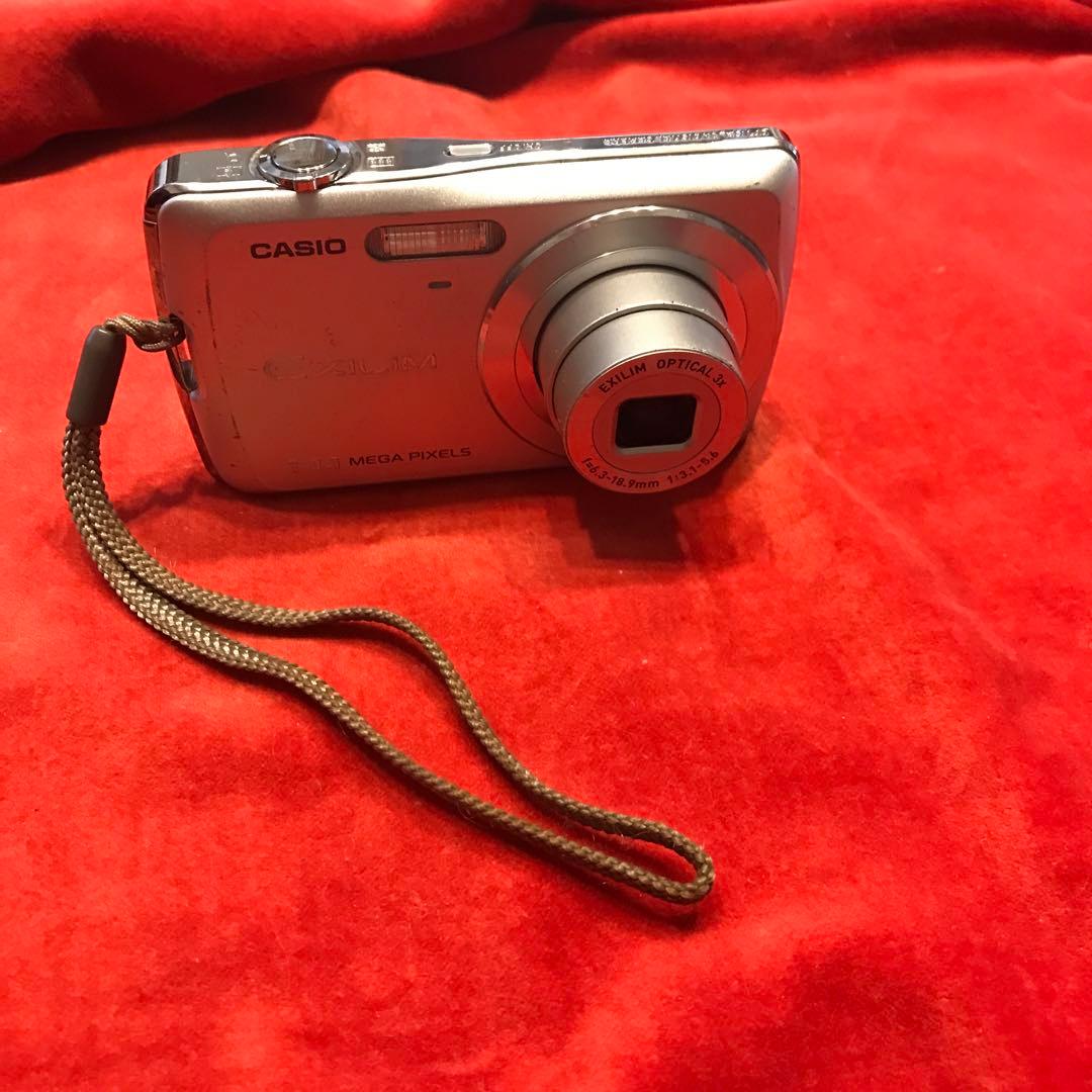 動作品　CASIO EX-Z37 デジタルカメラ
