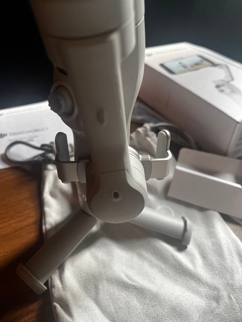 DJI Osmo Mobile 7 スタビライザー