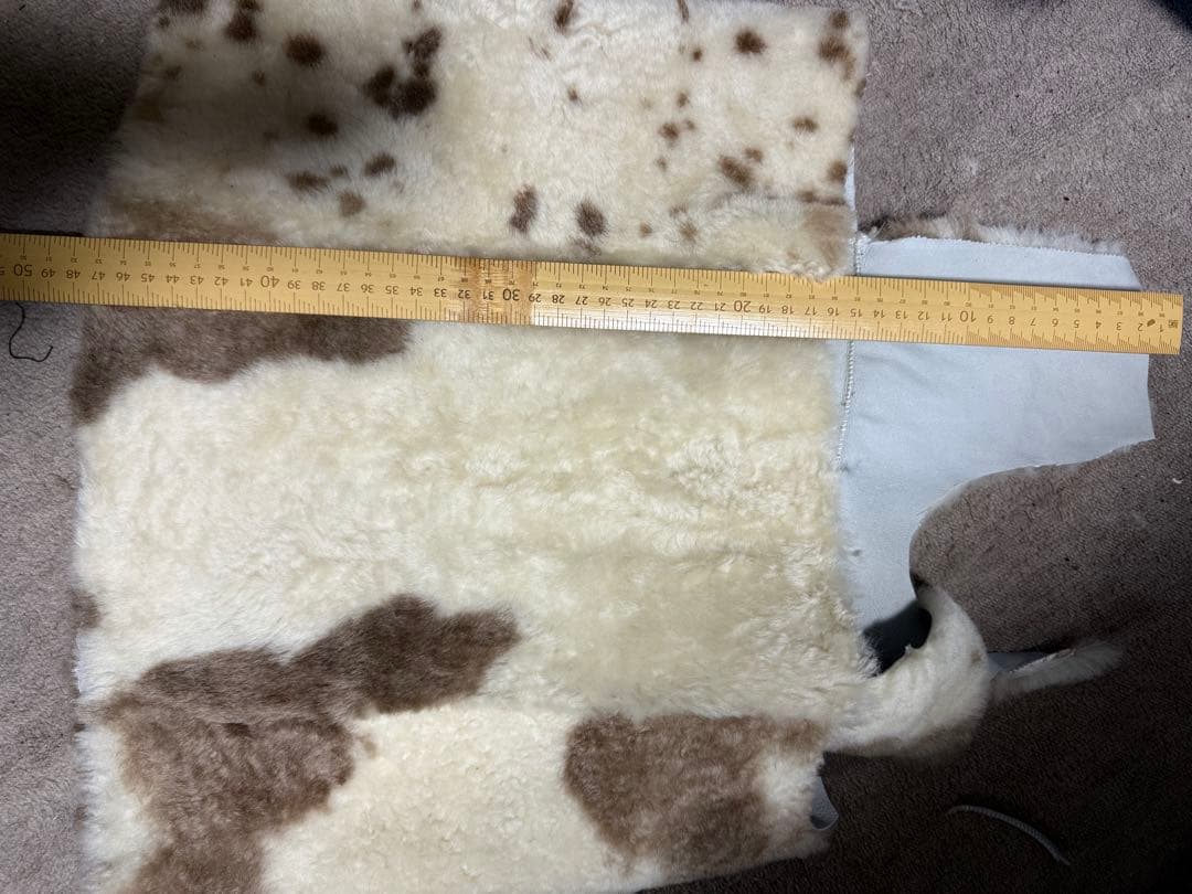 rewon3000様❤️リアルムートンファー革❤️バック作り、子供のスカートにも