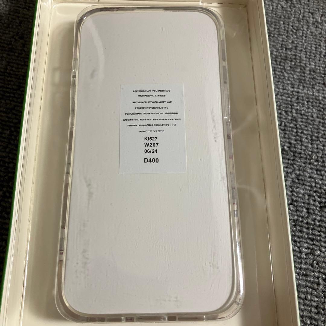 【1点入荷】新品　未使用　ケイトスペード　iPhone15 ラメ　フラワー　花柄