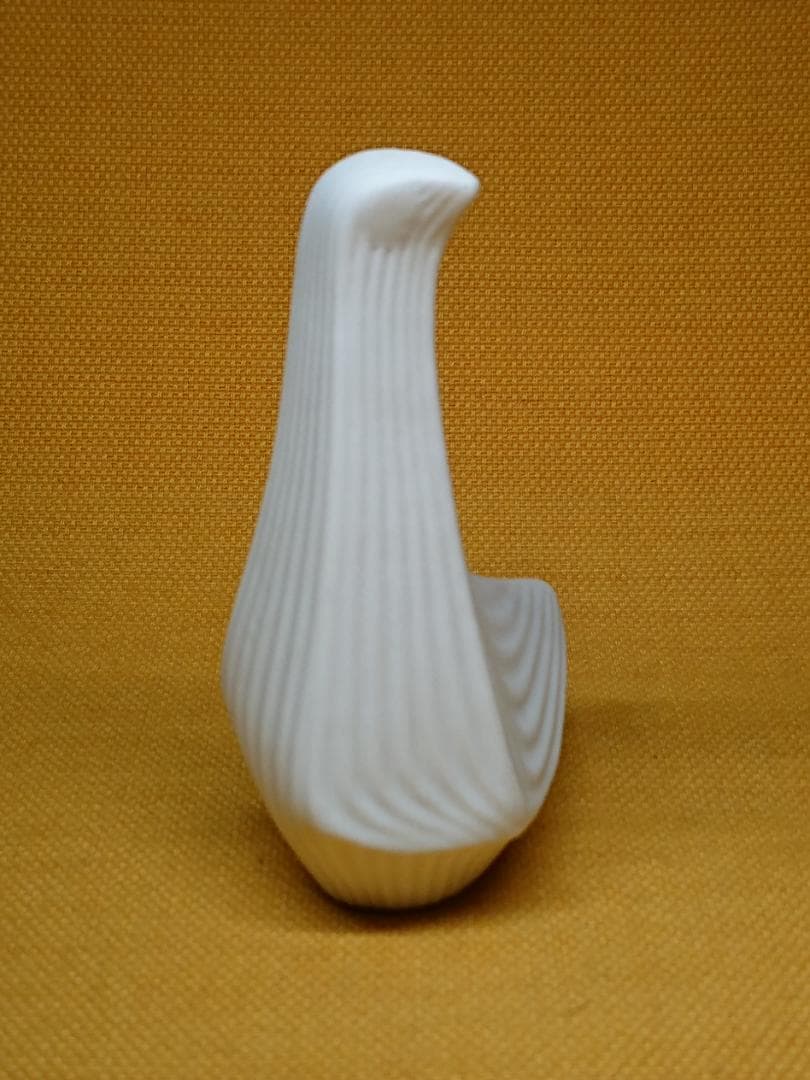 とり　陶器　白磁　オブジェ　置物　インテリア　工芸品　美術品　A1002