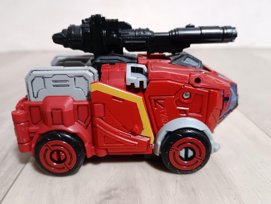 タカラトミー　トランスフォーマー　SS-87　アイアンハイド