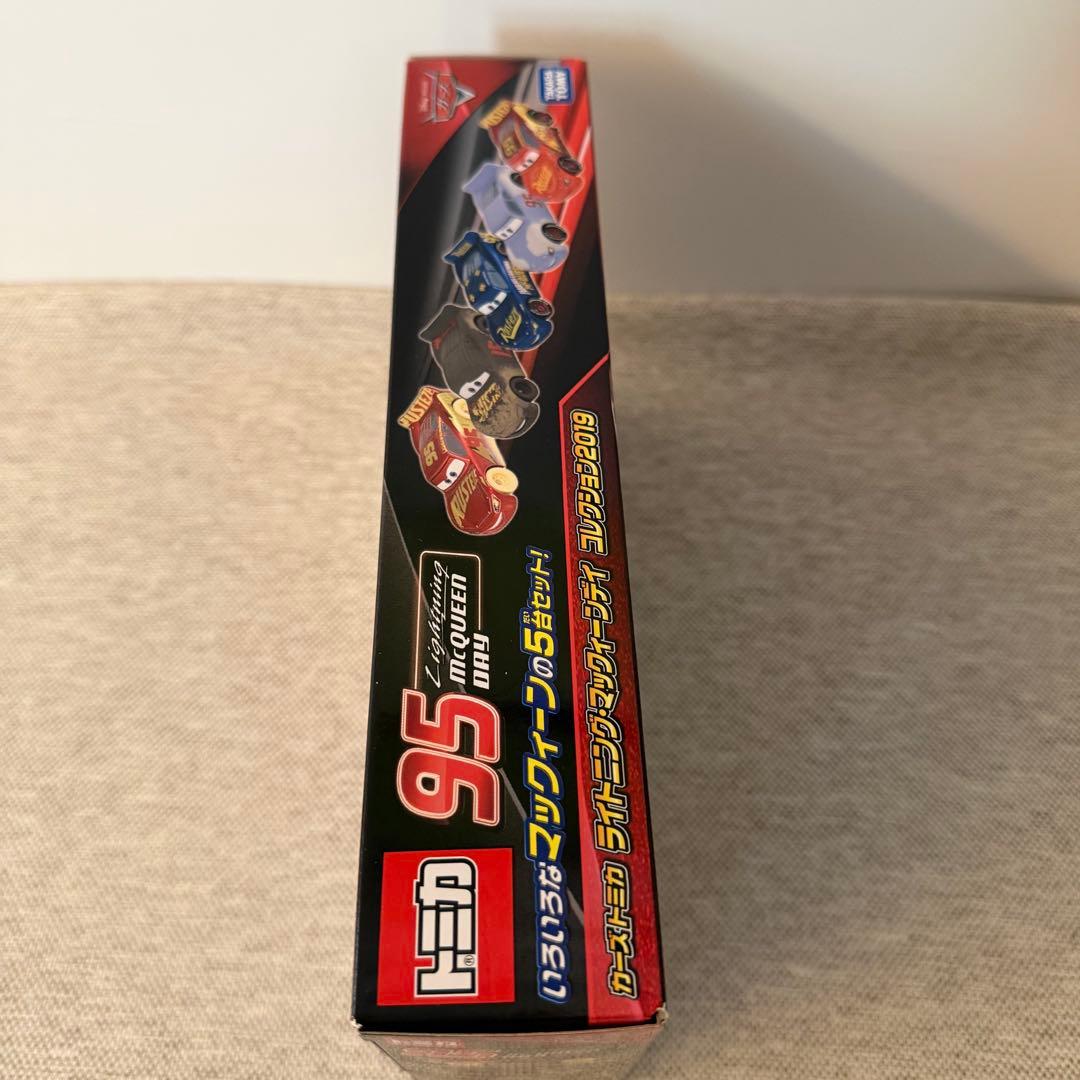 トミカ カーズ ライトニングマックイーン コレクション2019 新品