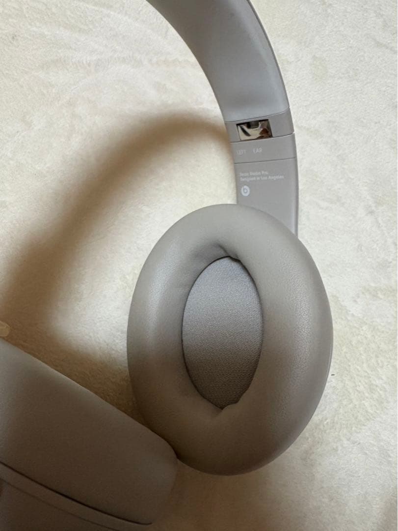 極美品Beats Studio pro ヘッドホン サンドストーン