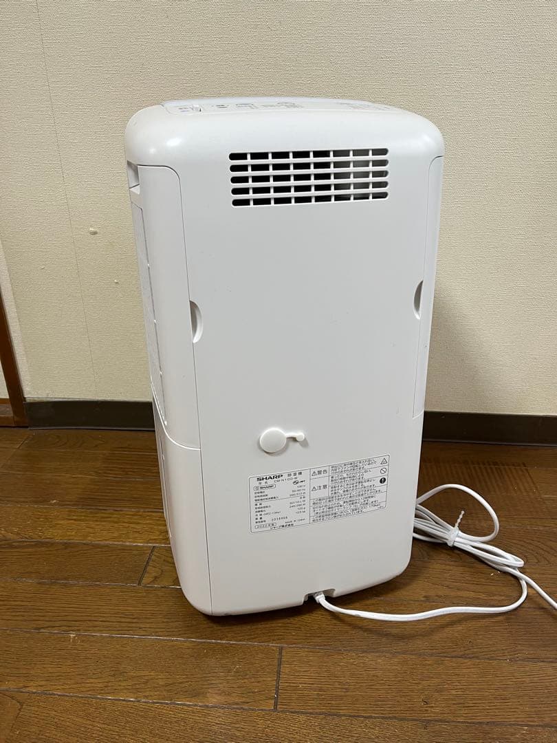a*u様 や*ち様 除湿機　シャープ　SHARP CM-N100-W