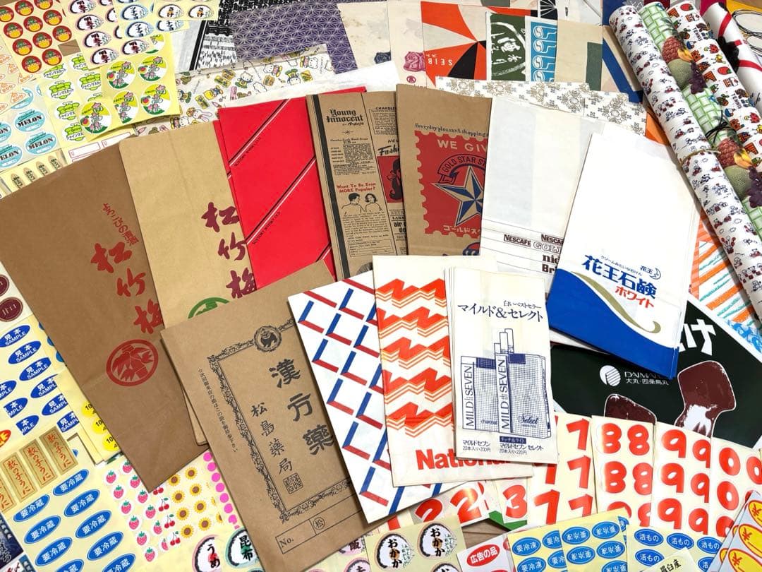 【大赤字出品！100サイズ！紙モノ包装紙類 まとめ売り】